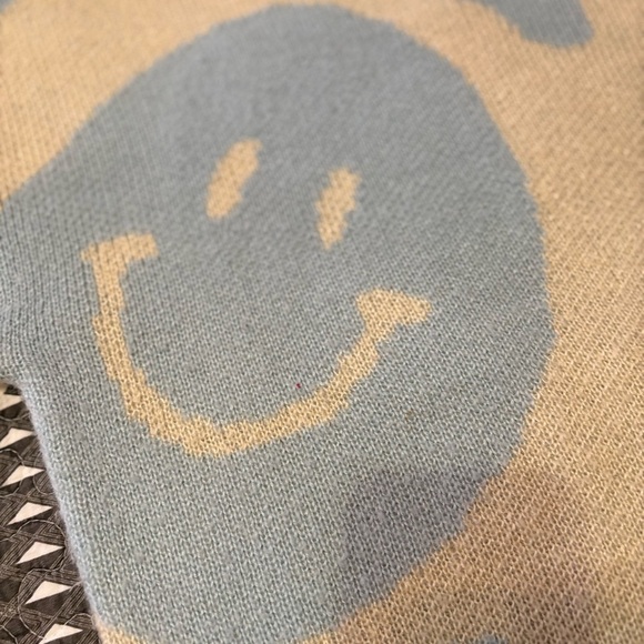 Oversize blue smiley sweater - Picture 4 of 6